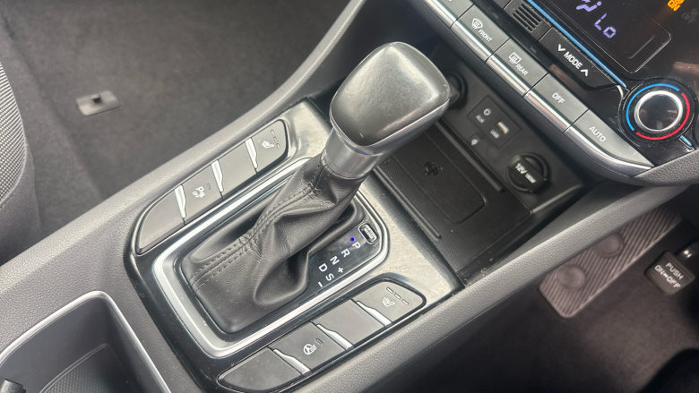 Hyundai IONIQ 1.6 GDi Hybrid Premium 5dr DCT Hybrid Hatchback